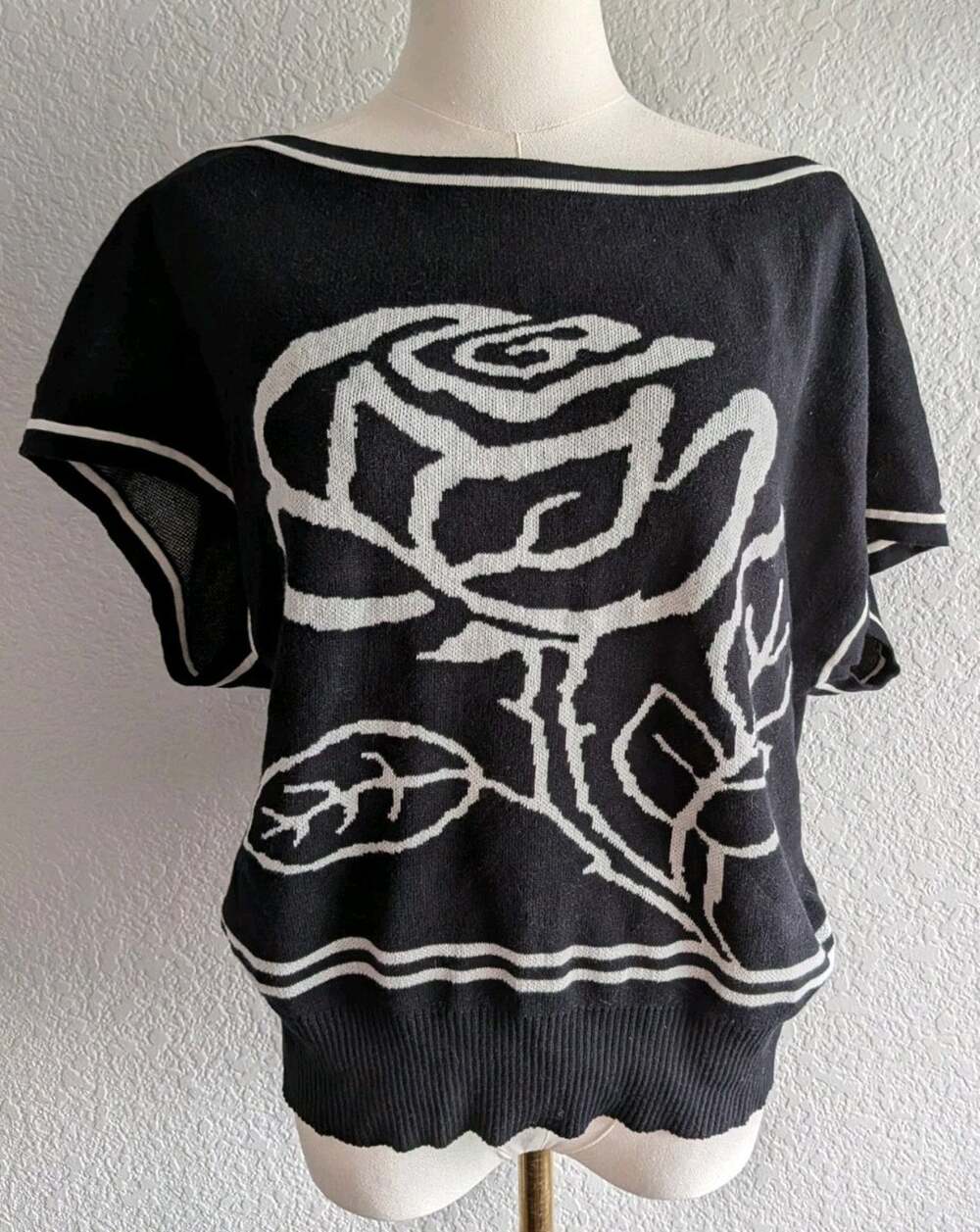 Oxknit L Black White Rose Graphic Floral Cotton Knit Sweater Top Short Sleeve